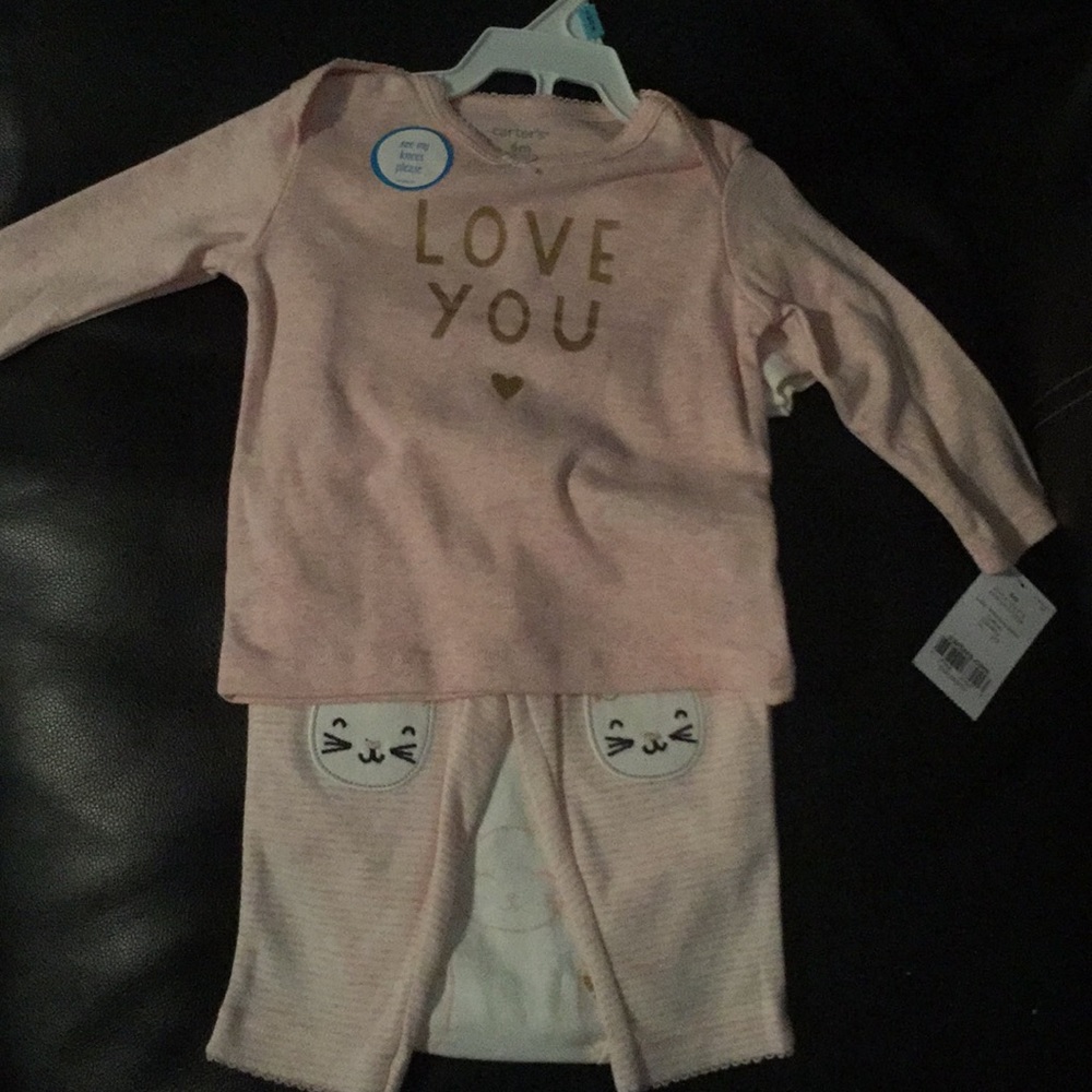 Baby clothes include 3 pieces for 6 month baby